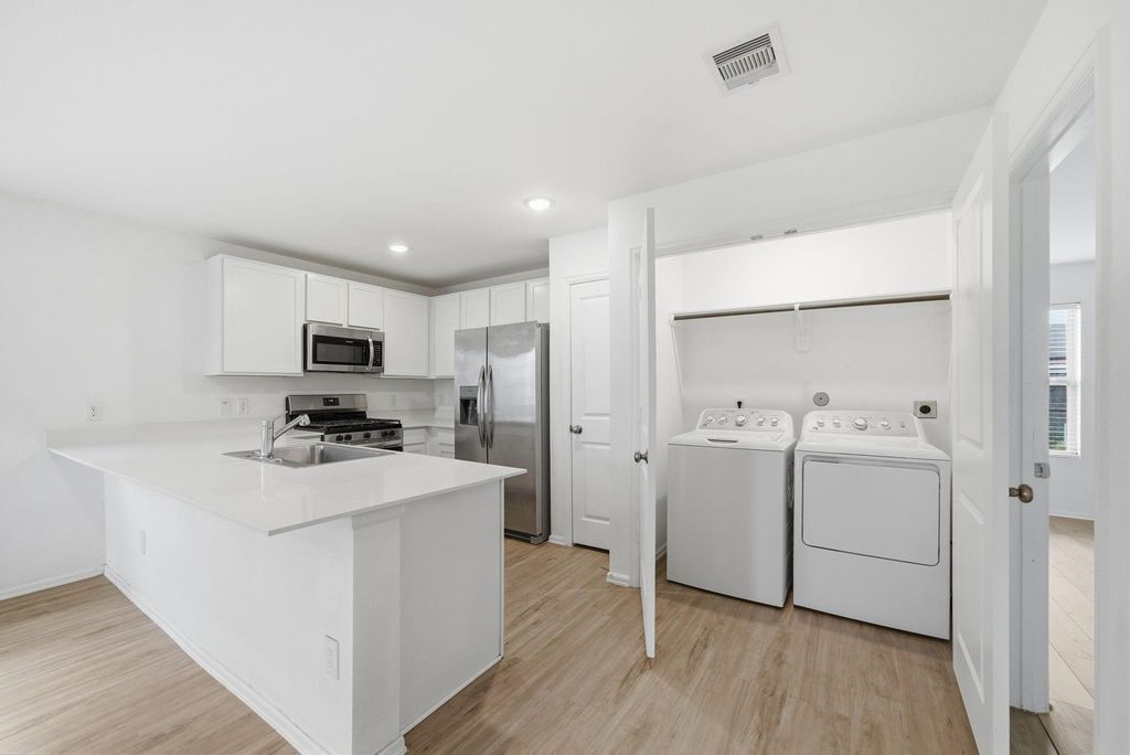 7335 Greenbriar Canyon Lane, Katy, TX 77493