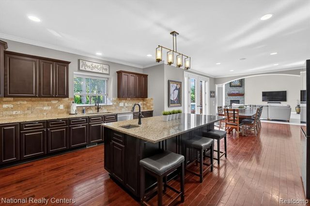 58160 International Drive, South Lyon, MI 48178