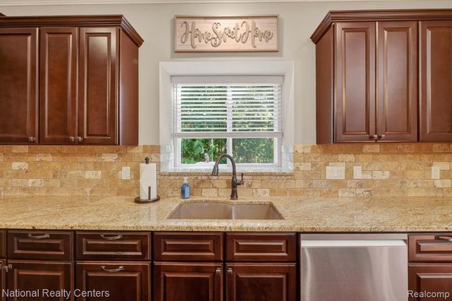 58160 International Drive, South Lyon, MI 48178