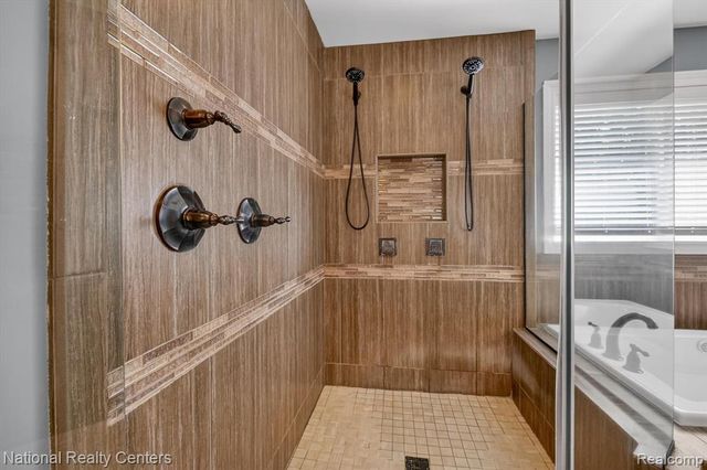 58160 International Drive, South Lyon, MI 48178