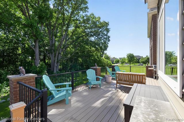 58160 International Drive, South Lyon, MI 48178