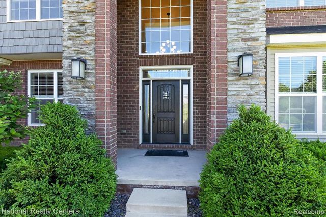 58160 International Drive, South Lyon, MI 48178