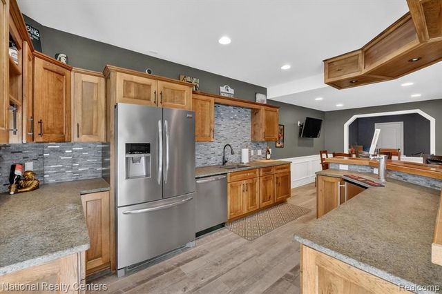 58160 International Drive, South Lyon, MI 48178