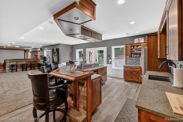 58160 International Drive, South Lyon, MI 48178