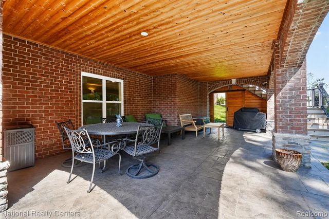 58160 International Drive, South Lyon, MI 48178