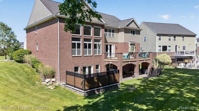 58160 International Drive, South Lyon, MI 48178