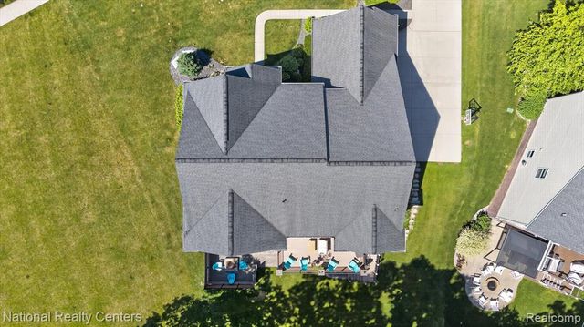58160 International Drive, South Lyon, MI 48178