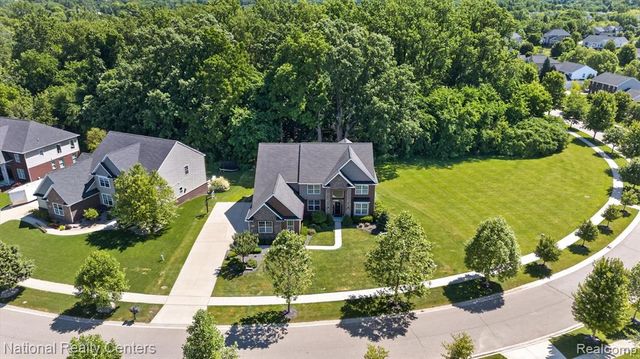 58160 International Drive, South Lyon, MI 48178