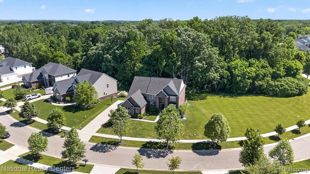 58160 International Drive, South Lyon, MI 48178
