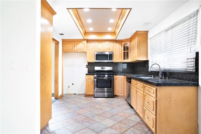 2518 N Hathaway, Santa Ana, CA 92705