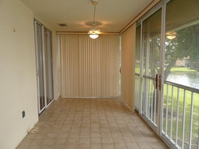 9637 Shadybrook Drive 201, Boynton Beach, FL 33437