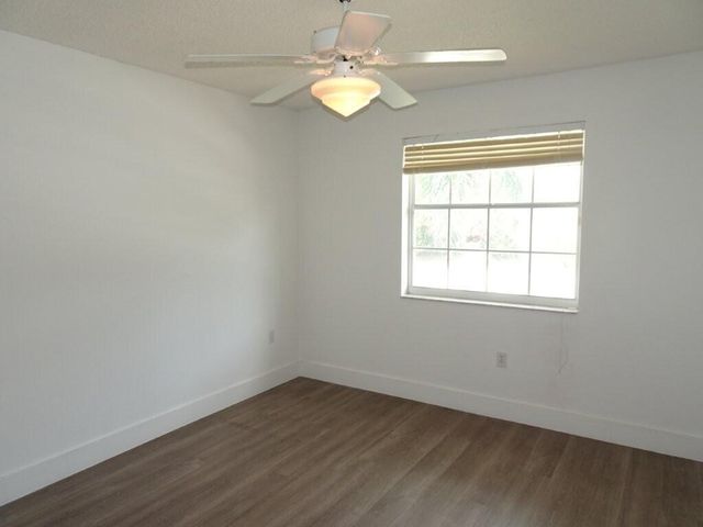 9637 Shadybrook Drive 201, Boynton Beach, FL 33437