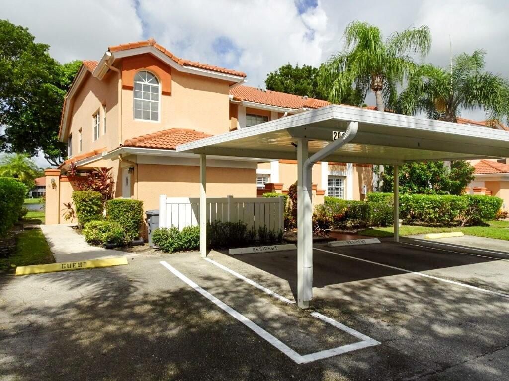 9637 Shadybrook Drive 201, Boynton Beach, FL 33437