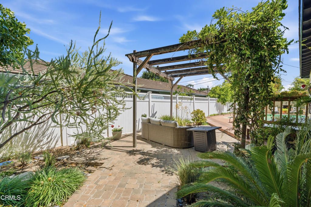 Image 48 of property listing at 958 Hugo Reid Drive, Arcadia, CA 91007