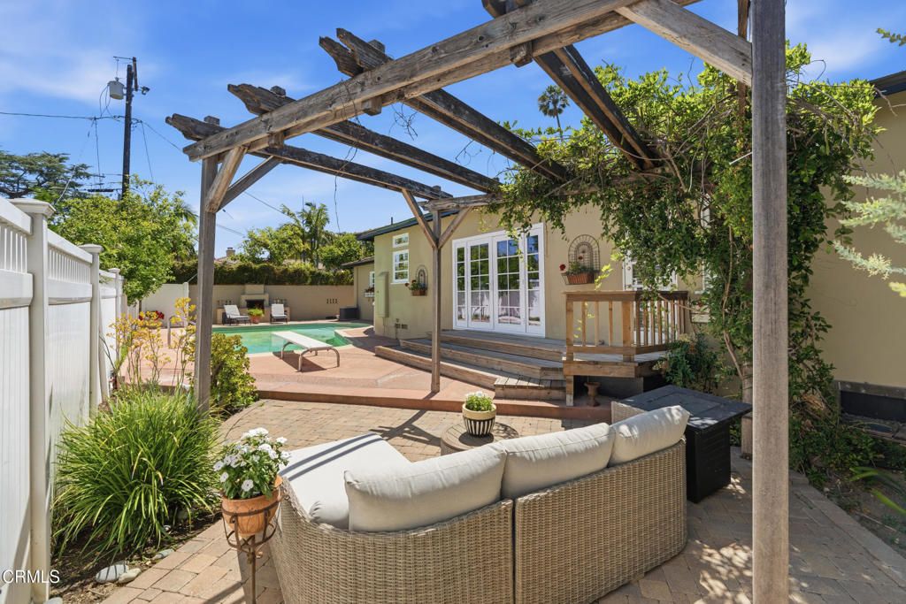 Image 49 of property listing at 958 Hugo Reid Drive, Arcadia, CA 91007