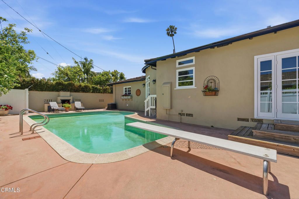 Image 52 of property listing at 958 Hugo Reid Drive, Arcadia, CA 91007