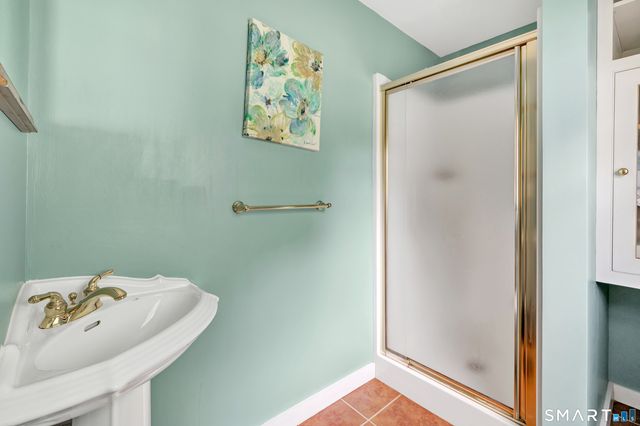 1326 Huntington Road, Stratford, CT 06614