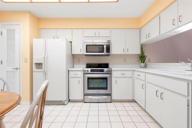 3920 WILSHIRE COURT 80, Sarasota, FL 34238