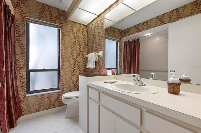 3920 WILSHIRE COURT 80, Sarasota, FL 34238