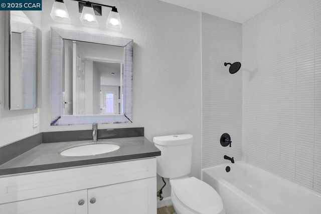 2132 Rain Drop Cir, Pittsburg, CA 94565