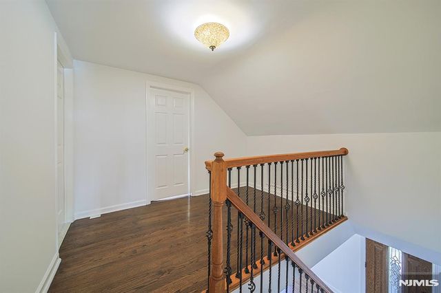 18 Lakeview Avenue 181, Leonia, NJ 07605