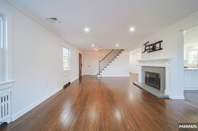 18 Lakeview Avenue 181, Leonia, NJ 07605