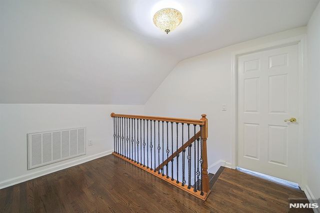 18 Lakeview Avenue 181, Leonia, NJ 07605