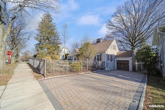 18 Lakeview Avenue 181, Leonia, NJ 07605