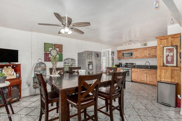 453 E Calle Socorro, Nogales, AZ 85621