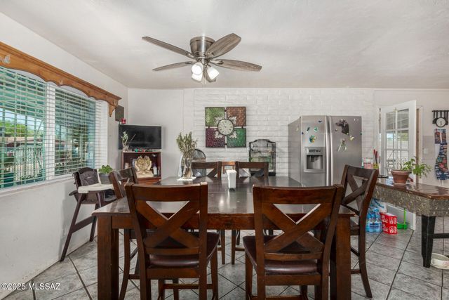 453 E Calle Socorro, Nogales, AZ 85621