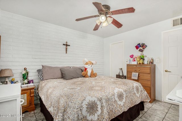 453 E Calle Socorro, Nogales, AZ 85621