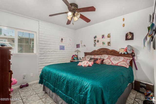 453 E Calle Socorro, Nogales, AZ 85621