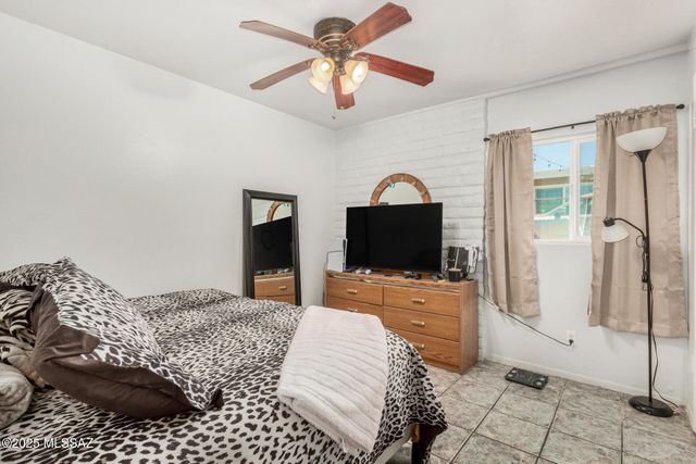 453 E Calle Socorro, Nogales, AZ 85621