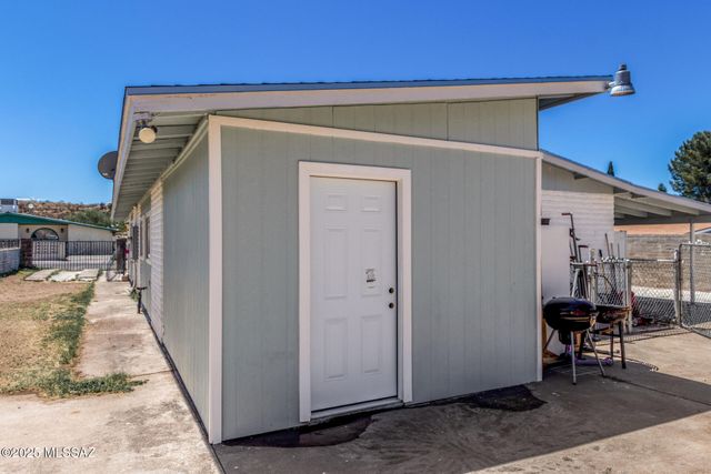 453 E Calle Socorro, Nogales, AZ 85621