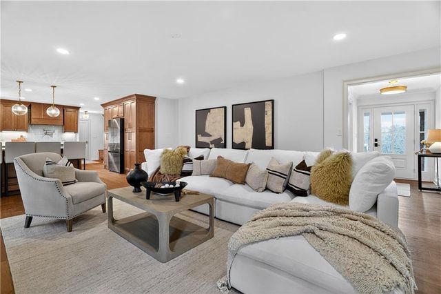 12080 Mountain Laurel Drive, Roswell, GA 30075