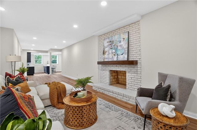 12080 Mountain Laurel Drive, Roswell, GA 30075