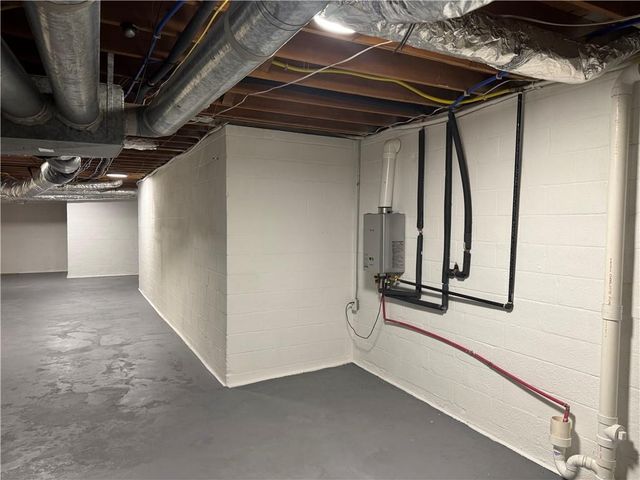 12080 Mountain Laurel Drive, Roswell, GA 30075