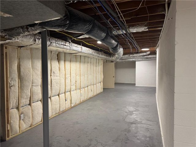 12080 Mountain Laurel Drive, Roswell, GA 30075