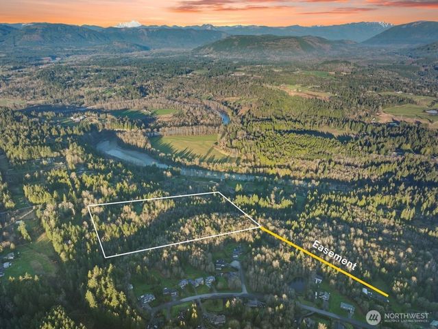 10202 200th Street NE, Arlington, WA 98223