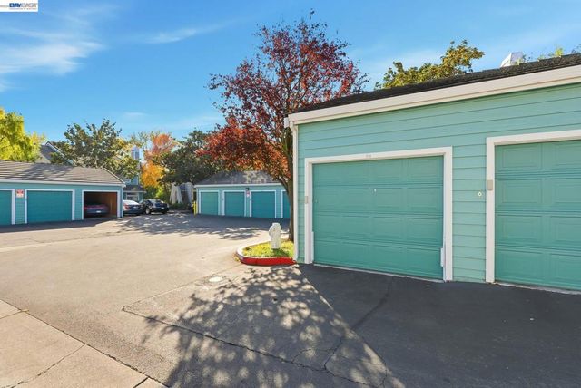 316 Dursey Drive, Pinole, CA 94564