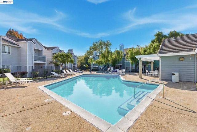 316 Dursey Drive, Pinole, CA 94564