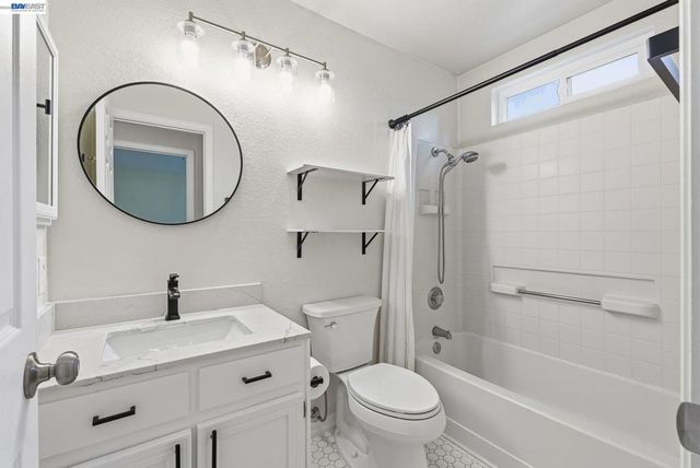 316 Dursey Drive, Pinole, CA 94564