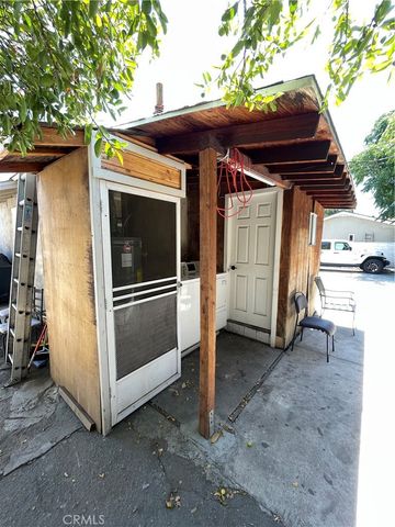10605 Laurel Canyon, Los Angeles, CA 91331