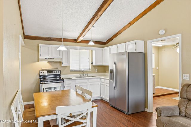 1111 Grapefruit Road SE, Palm Bay, FL 32909