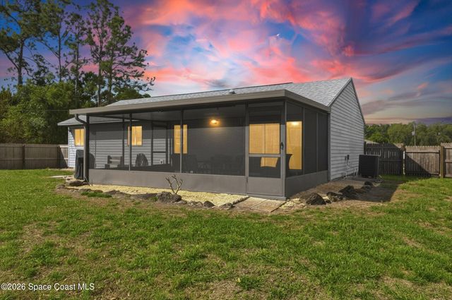 1111 Grapefruit Road SE, Palm Bay, FL 32909