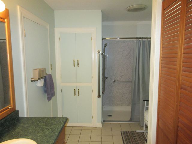 383 ROWE Avenue, Pembroke, NH 03275