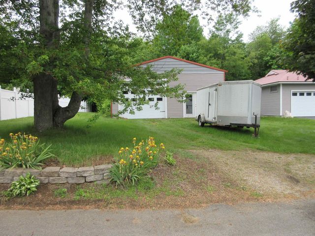 383 ROWE Avenue, Pembroke, NH 03275