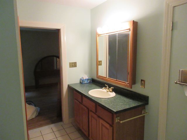 383 ROWE Avenue, Pembroke, NH 03275