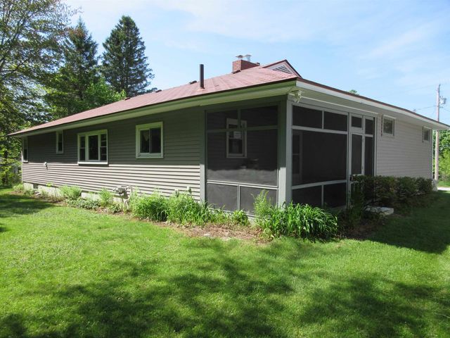 383 ROWE Avenue, Pembroke, NH 03275