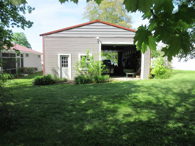 383 ROWE Avenue, Pembroke, NH 03275